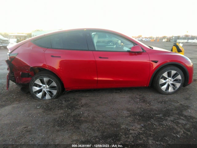 7SAYGDEE8PF629207 Tesla Model Y