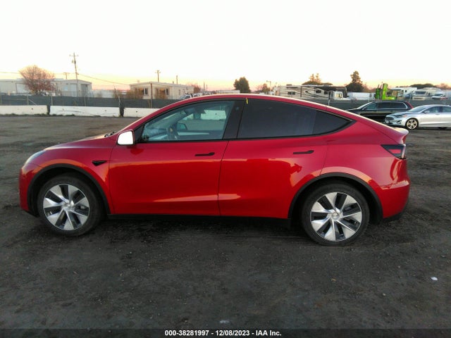 7SAYGDEE8PF629207 Tesla Model Y