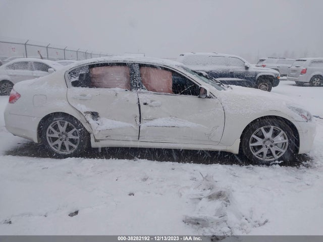 2011 INFINITI G37 JOURNEY VIN: JN1CV6AP6BM302212