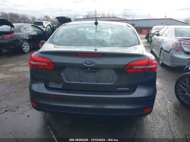 Ford FOCUS S 2016 1FADP3E27GL344058 Image 17