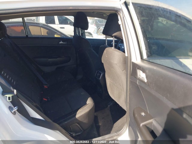 2018 KIA SPORTAGE LX VIN: KNDPM3AC3J7310004