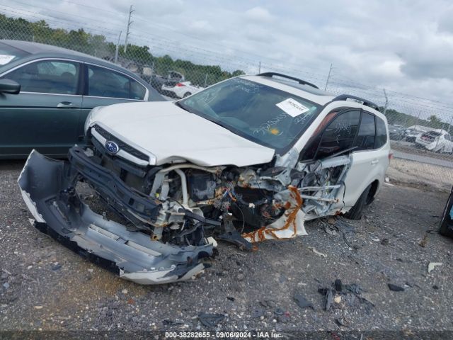 JF2SJAWC8JH479074 Subaru Forester 2.5i Touring