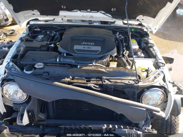 1C4BJWEGXJL811688 Jeep Wrangler Jk Unlimited Sahara 4x4