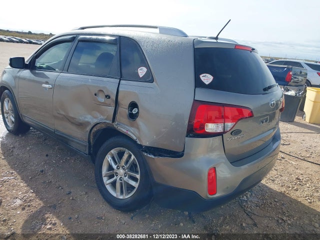 2014 KIA SORENTO LX VIN: 5XYKT4A62EG512094