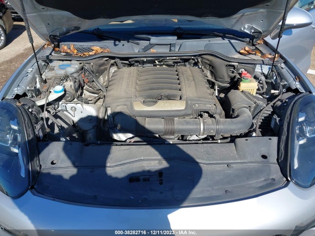 2016 PORSCHE CAYENNE WP1AA2A29GKA09550 Photo 9