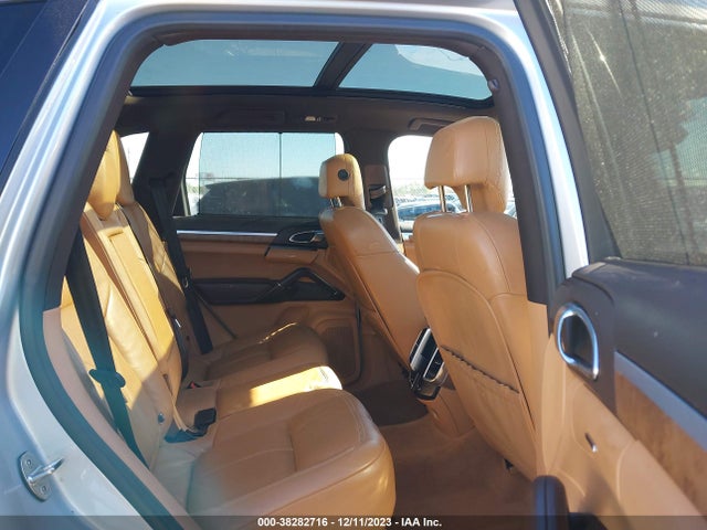 2016 PORSCHE CAYENNE WP1AA2A29GKA09550 Photo 7