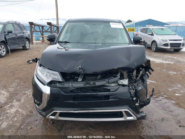 JA4AZ3A35KZ047988 Mitsubishi Outlander Se