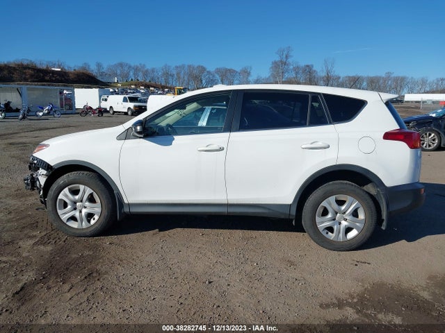 Toyota RAV4 LE 2015 JTMBFREV3FD103639 Image 14
