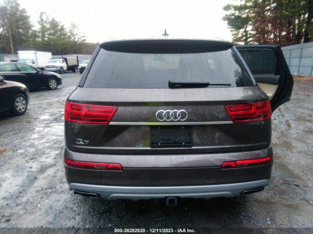WA1LHAF71KD018268 Audi Q7 45 Premium