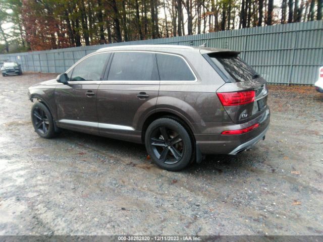 WA1LHAF71KD018268 Audi Q7 45 Premium