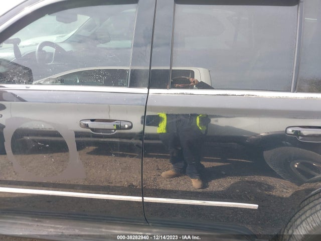 Chevrolet Tahoe Commercial Fleet 2017 1GNLCDEC2HR188517 Image 14