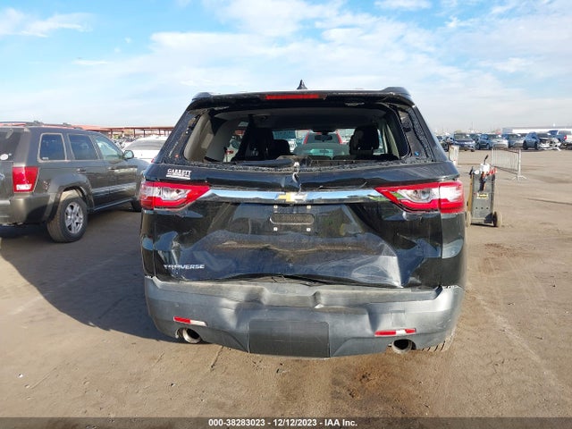 Chevrolet Traverse Ls 2018 1GNERFKWXJJ268282 Image 16