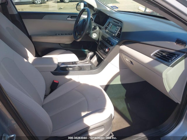 2017 HYUNDAI SONATA VIN: 5NPE24AF9HH559068