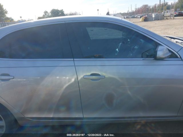 1G11E5SL5EF279758 Chevrolet MALIBU 2LT