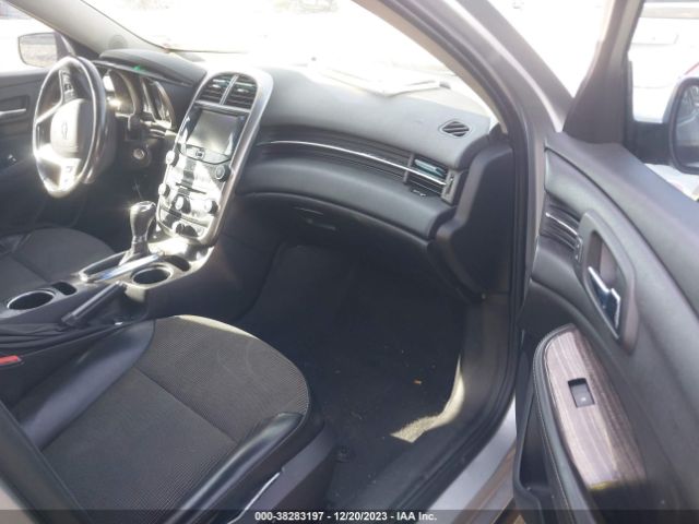 1G11E5SL5EF279758 Chevrolet MALIBU 2LT