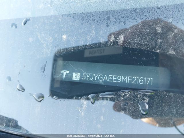 2021 TESLA MODEL Y 5YJYGAEE9MF216171 Photo 8
