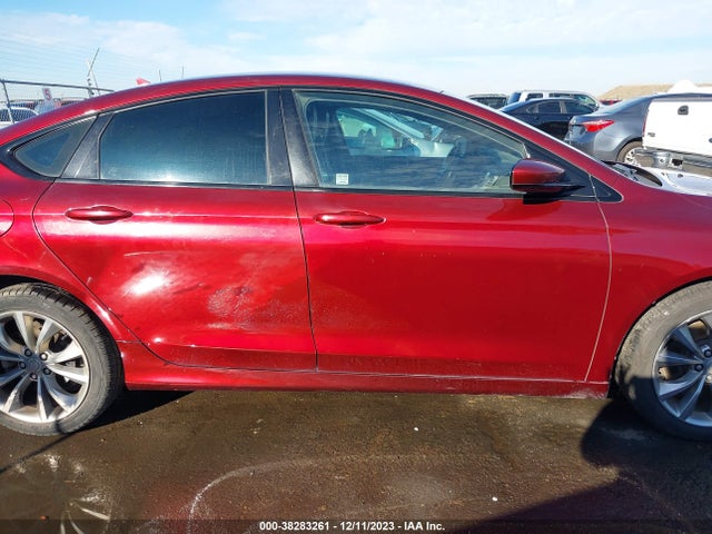 Chrysler 200 S 2015 1C3CCCBG7FN613507 Image 13