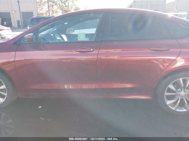 Chrysler 200 S 2015 1C3CCCBG7FN613507 Image 14