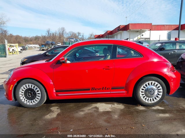 2013 VOLKSWAGEN BEETLE 2.5L VIN: 3VWJP7AT4DM686299