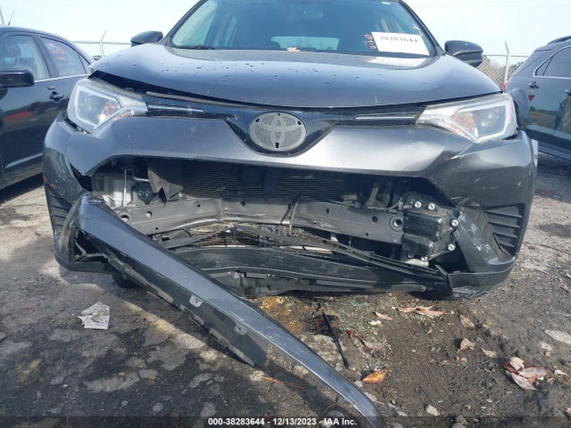 Toyota RAV4 LE 2016 JTMZFREV4GJ094869 Image 6