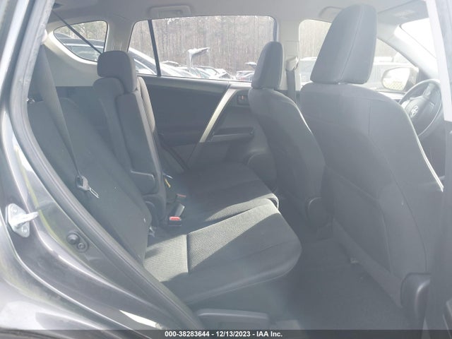 Toyota RAV4 LE 2016 JTMZFREV4GJ094869 Image 8