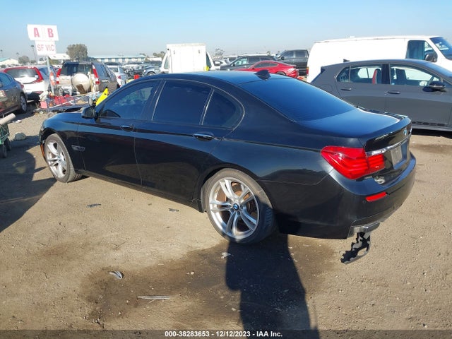 WBAYA8C59FG197706 BMW 750i