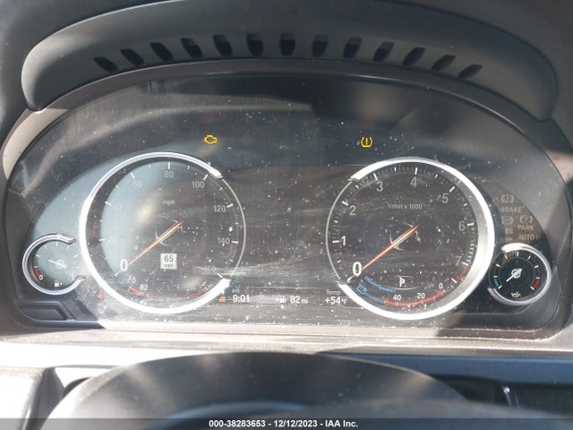 WBAYA8C59FG197706 BMW 750i