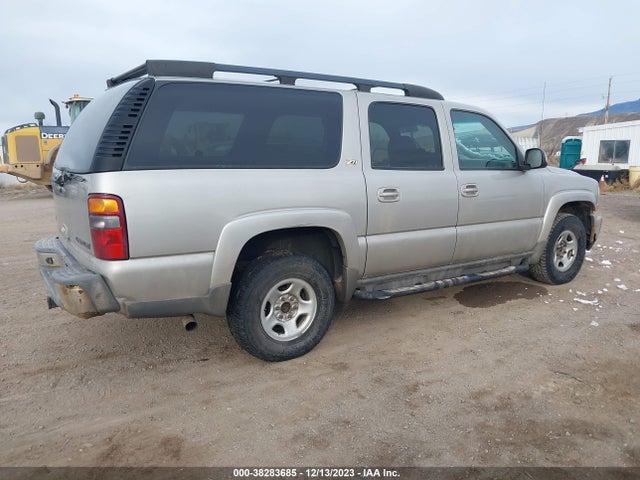 2004 CHEVROLET SUBURBAN 3GNFK16T84G116406 Photo 3