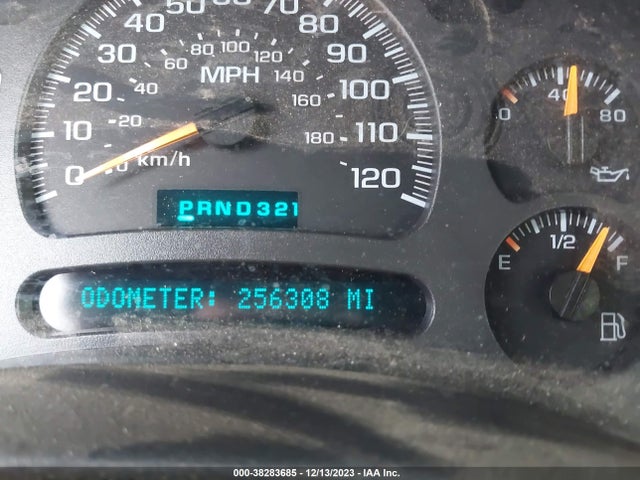 2004 CHEVROLET SUBURBAN 3GNFK16T84G116406 Photo 6