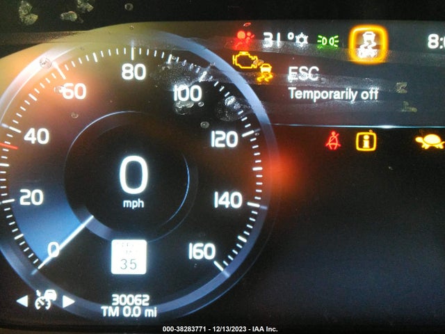 2021 VOLVO XC90 T6 MOMENTUM 6 PASSENGER VIN: YV4A221K3M1707097