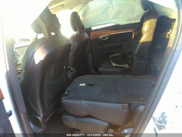 2021 VOLVO XC90 T6 MOMENTUM 6 PASSENGER VIN: YV4A221K3M1707097