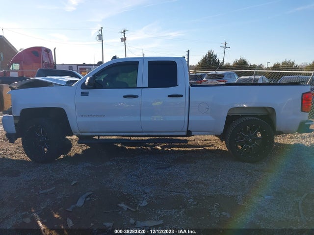Chevrolet Silverado 1500 Silverado Custom 2018 1GCRCPEC0JZ361543 Image 14