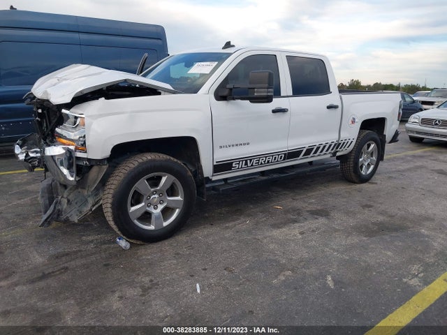 Chevrolet Silverado C1500 Lt 2018 3GCPCREC4JG502570 Image 2