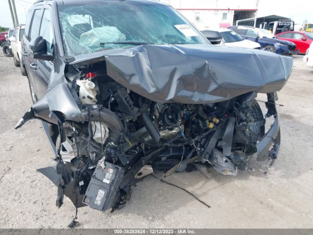 1FMJU1HT6JEA62516 Ford Expedition Xlt