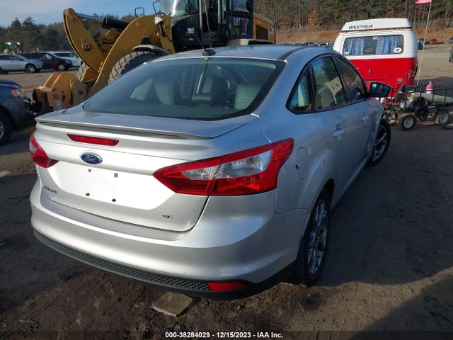 2013 FORD FOCUS SE VIN: 1FADP3F22DL206454
