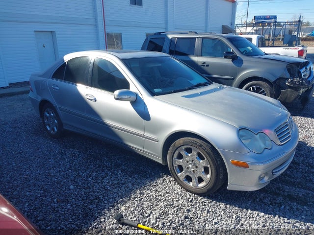 2005 MERCEDES-BENZ C 320 LUXURY/SPORT VIN: WDBRF64J95F563854