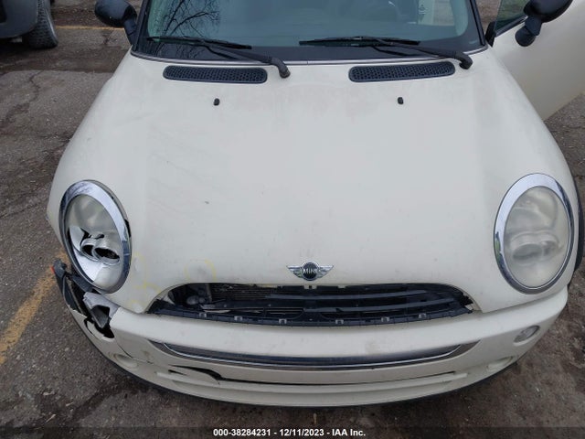 2006 MINI COOPER WMWRC33506TK64816 Photo 9