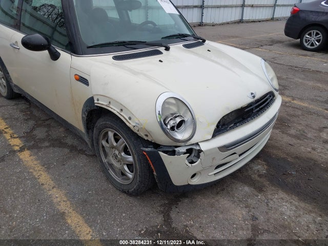 2006 MINI COOPER WMWRC33506TK64816 Photo 5