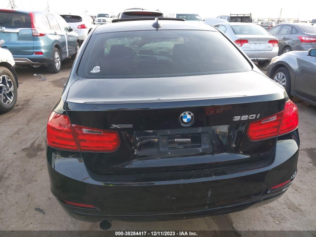 BMW 320i Xdrive 2015 WBA3C3G54FNS74575 Image 16
