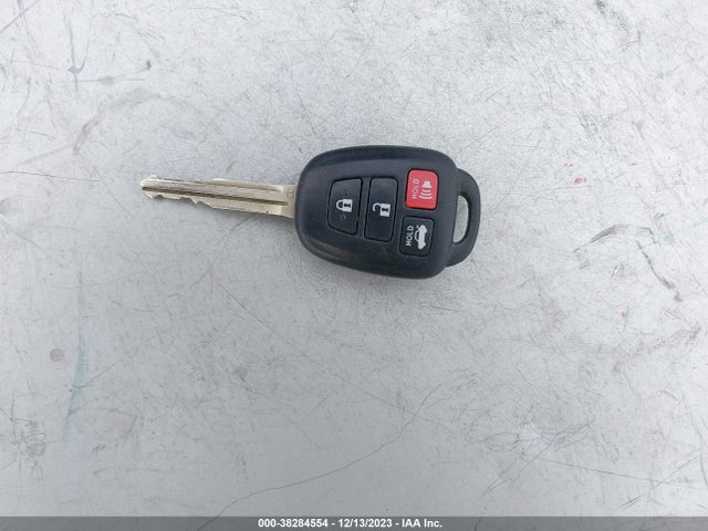 Toyota COROLLA LE 2015 5YFBURHEXFP212680 Image 11