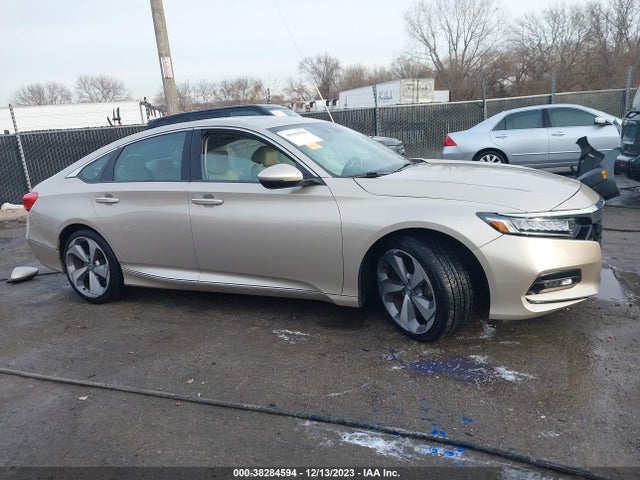 Honda Accord Touring 2018 1HGCV1F97JA122863 Image 14