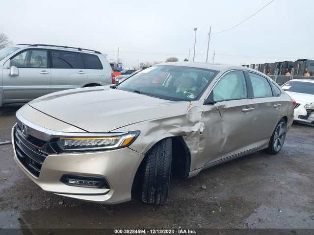 Honda Accord Touring 2018 1HGCV1F97JA122863 Image 6
