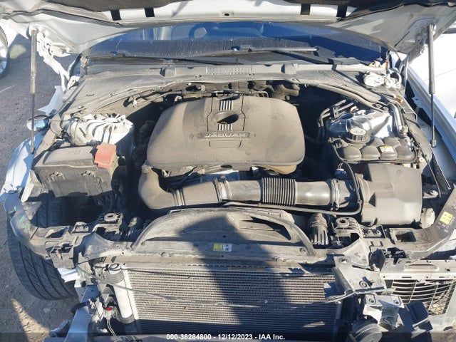 2017 JAGUAR XE SAJAD4BG3HA958003 Photo 9