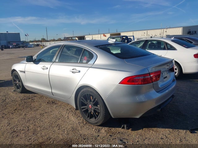 2017 JAGUAR XE SAJAD4BG3HA958003 Photo 2