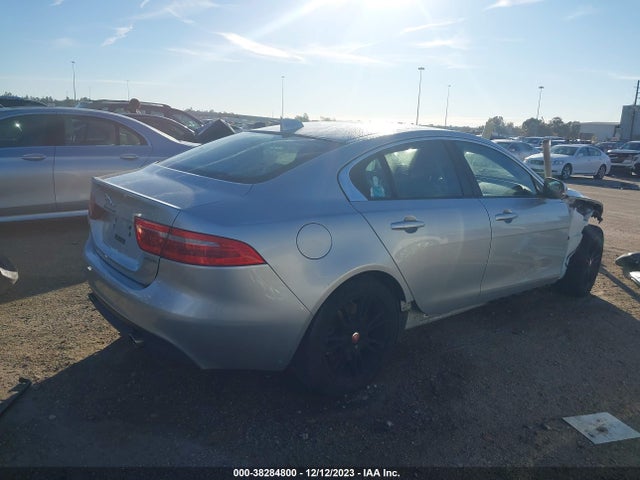 2017 JAGUAR XE SAJAD4BG3HA958003 Photo 3