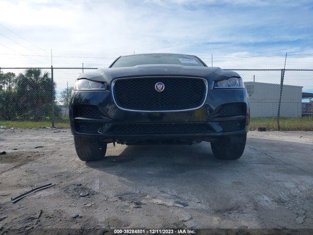 2017 JAGUAR F-PACE SADCS2BN8HA492511 Photo 5