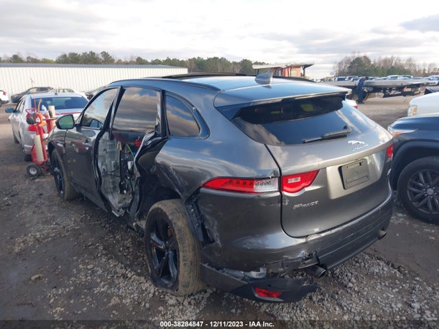 2019 JAGUAR F-PACE SADCL2FX4KA397444 Photo 2