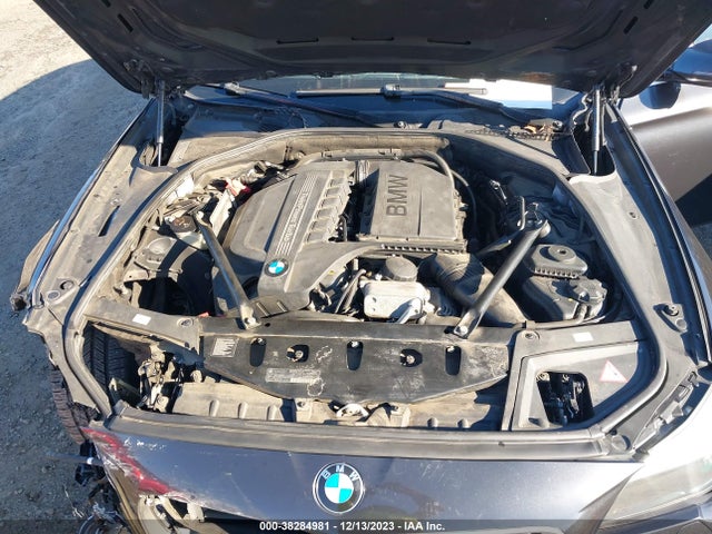 BMW 535i Xdrive 2014 WBA5B3C54ED533278 Image 10