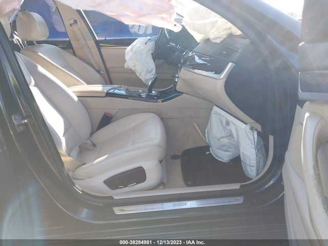 BMW 535i Xdrive 2014 WBA5B3C54ED533278 Image 5