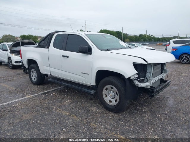 2018 1GCHSBEA4J1165443 main image